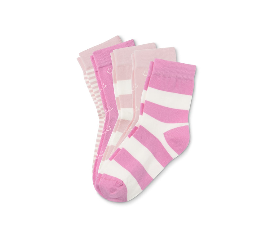 Cinq paires de chaussettes à motifs roses variés.