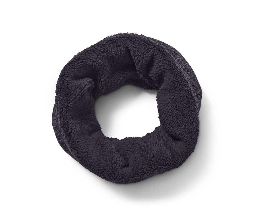 Écharpe-tube en maille polaire bleue.