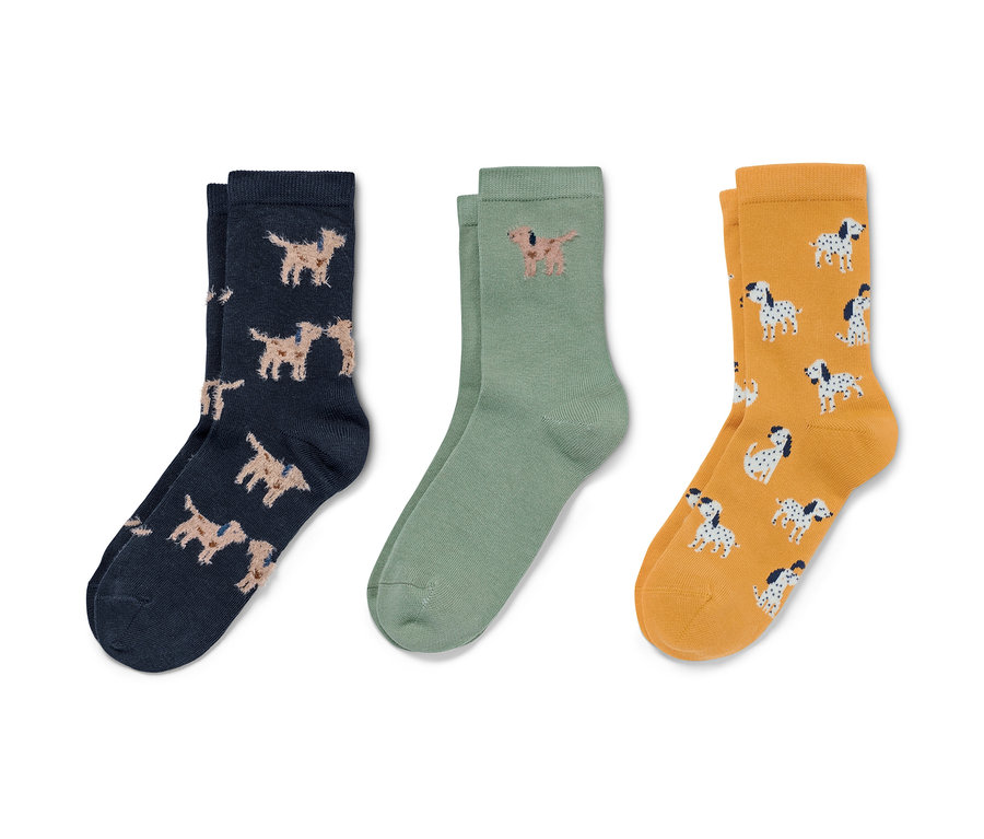Trois paires de chaussettes 3D pour enfants avec fil moelleux imprimées avec des chiens en bleu marine, vert et jaune.