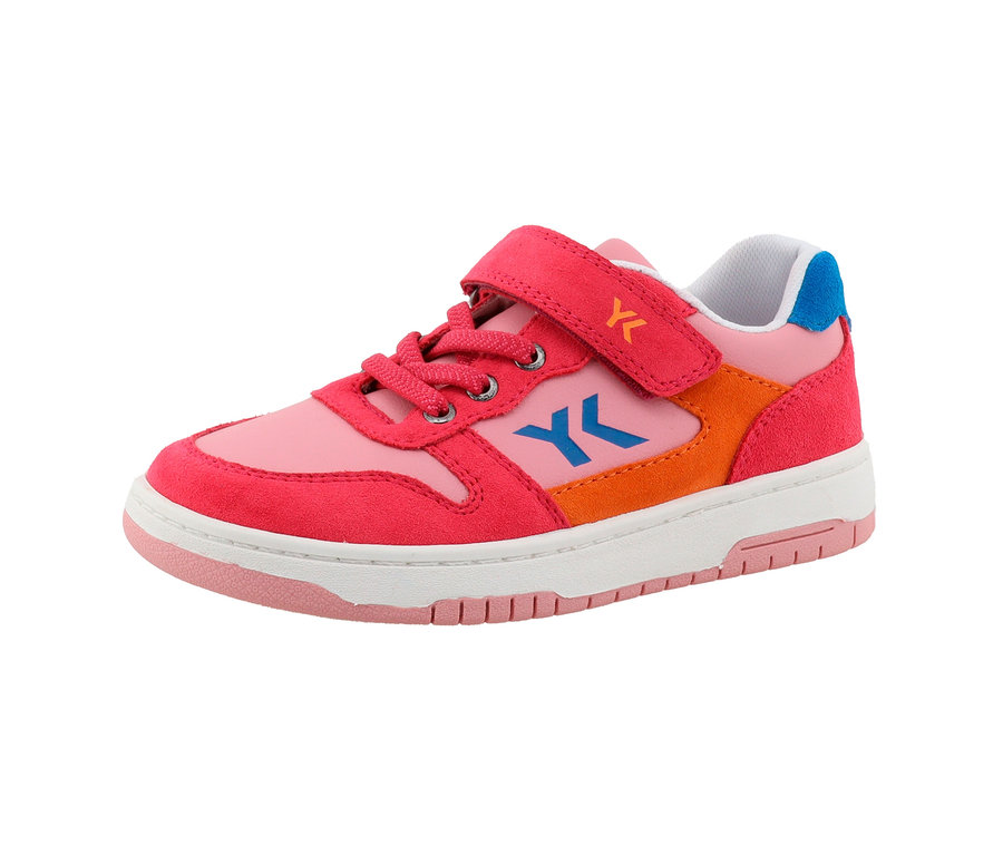Gros plan d'une basket pour enfant Lurchi « Gaio-S » dans les tons rose, rouge et orange avec un logo bleu.