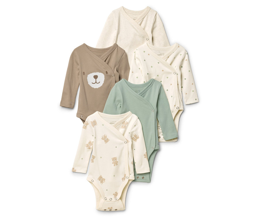 Cinq bodies à manches longues beige, marron avec un visage d'ours, vert et avec des motifs d'ours et de cœurs sont superposés.