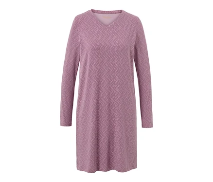 Chemise de nuit violette à manches longues avec motif de feuilles.