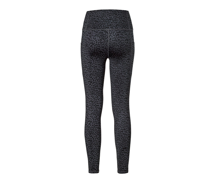 Legging de sport gris et noir avec un motif léopard.
