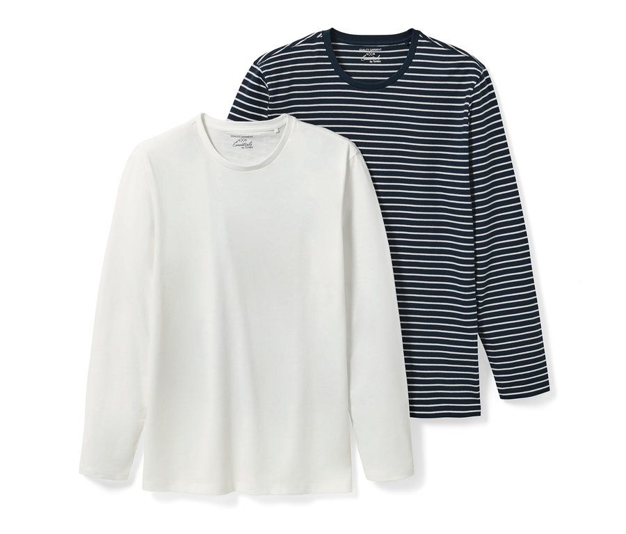 Deux t-shirts à manches longues, un blanc et un rayé bleu et blanc.