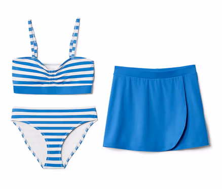 Un lot de bikini pour enfant, 3 pièces, à rayures bleues et blanches.