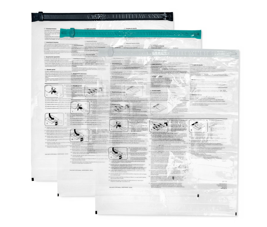 Trois sachets de voyage sous vide.