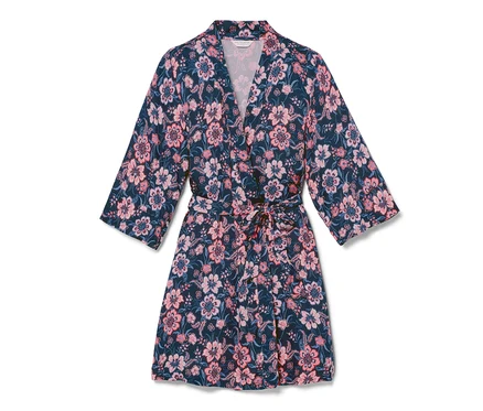 Robe de chambre tissée à motif floral.