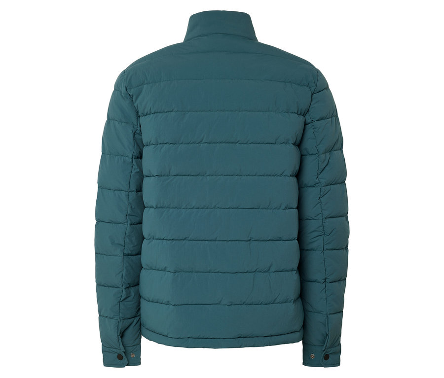 Détail du dos d'une veste matelassée bleu-vert.
