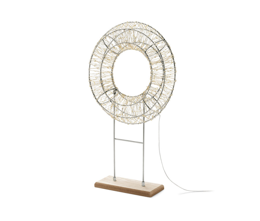 Anneau à LED autoportant sur socle en bois.