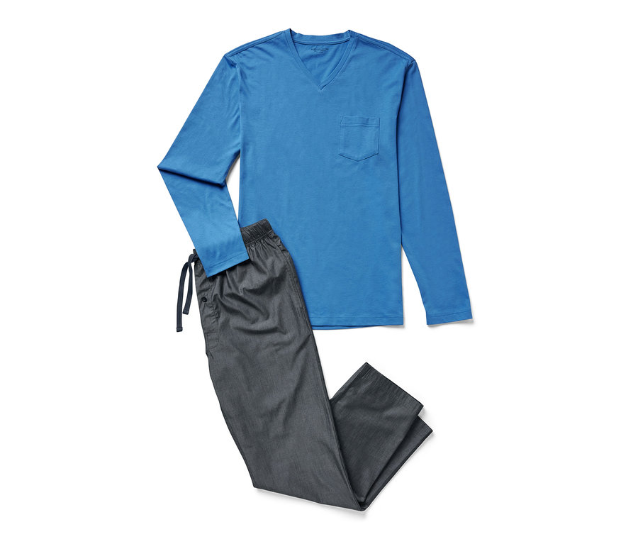 Pyjama bleu avec pantalon tissé.