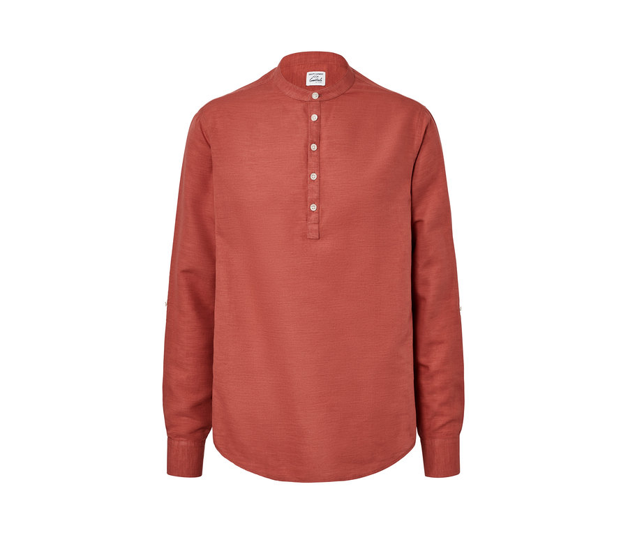 Chemise couleur terre cuite à manches longues avec du lin.