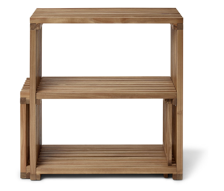 Étagère en bois à deux niveaux avec trois étagères.