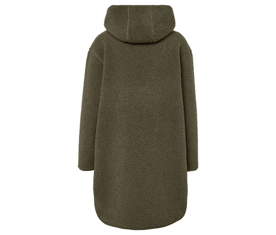 Vue arrière d'un long manteau hirsute à capuche de couleur vert olive.