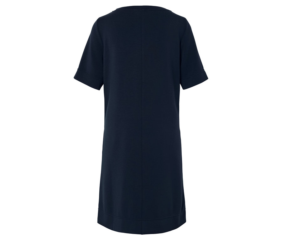 Robe bleu marine à manches courtes.