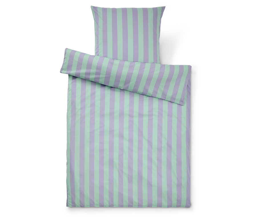 Ensemble de literie à rayures violettes et vert menthe comprenant une taie d'oreiller et une housse de couette.