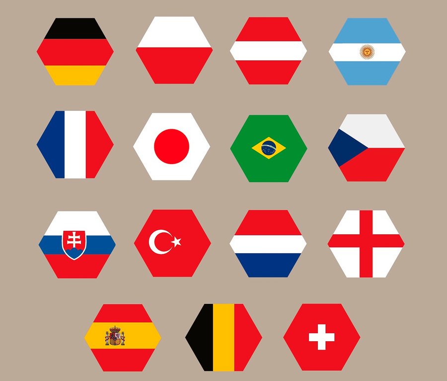 Une grille de 15 drapeaux hexagonaux, dont l'Allemagne, la Pologne, l'Autriche, l'Argentine, la France, le Japon, le Brésil, la République tchèque, la Slovaquie, la Turquie, les Pays-Bas, l'Angleterre, l'Espagne, la Belgique et la Suisse.