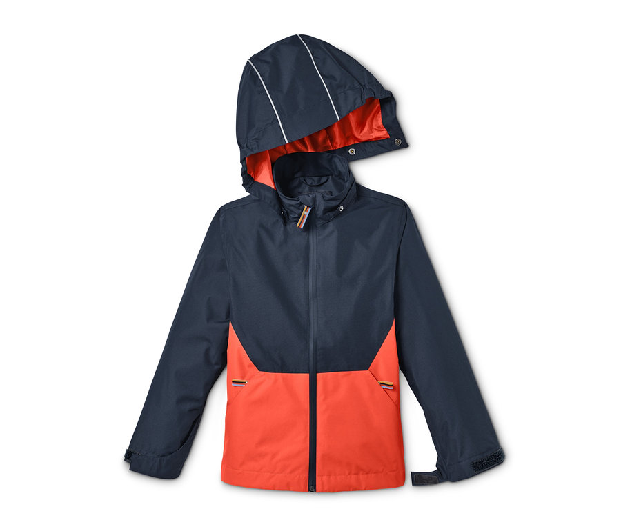 Veste de pluie bleu marine et orange avec capuche.