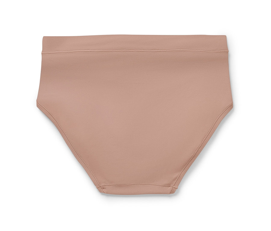 Une culotte beige taille unique.