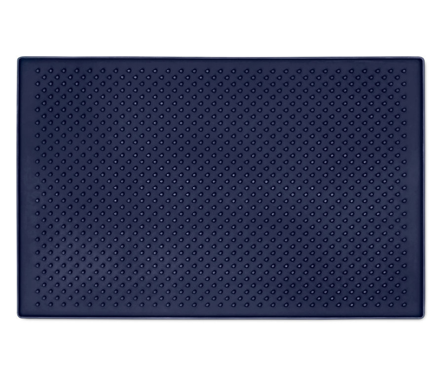 Tapis rectangulaire bleu avec une texture de petites bosses.