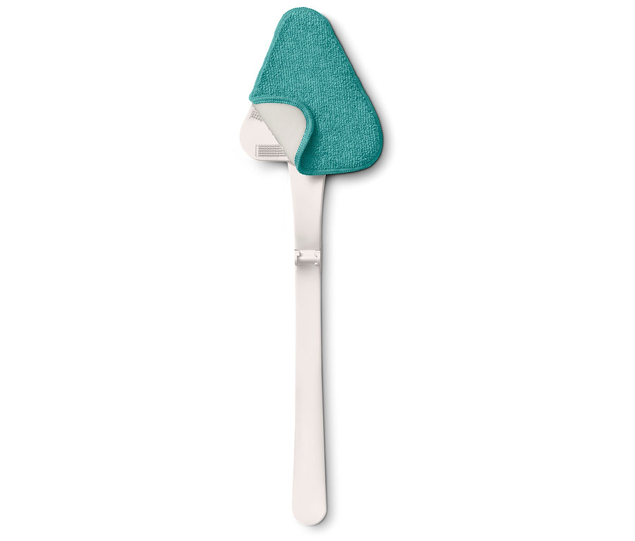 Balai à poussière blanc avec un tampon triangulaire en microfibre verte.