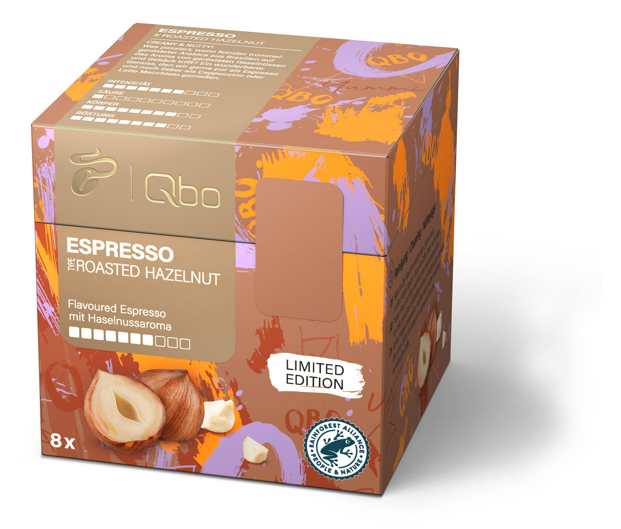 Un paquet de Qbo Flavoured Espresso Roasted Hazelnut. L'emballage présente une image de noisettes.