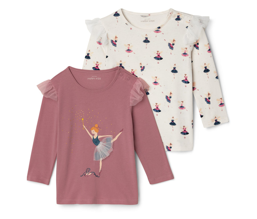 Deux t-shirts à manches longues pour enfants. Un t-shirt est rose avec une illustration de ballerine, l'autre est blanc avec un imprimé de ballerines.