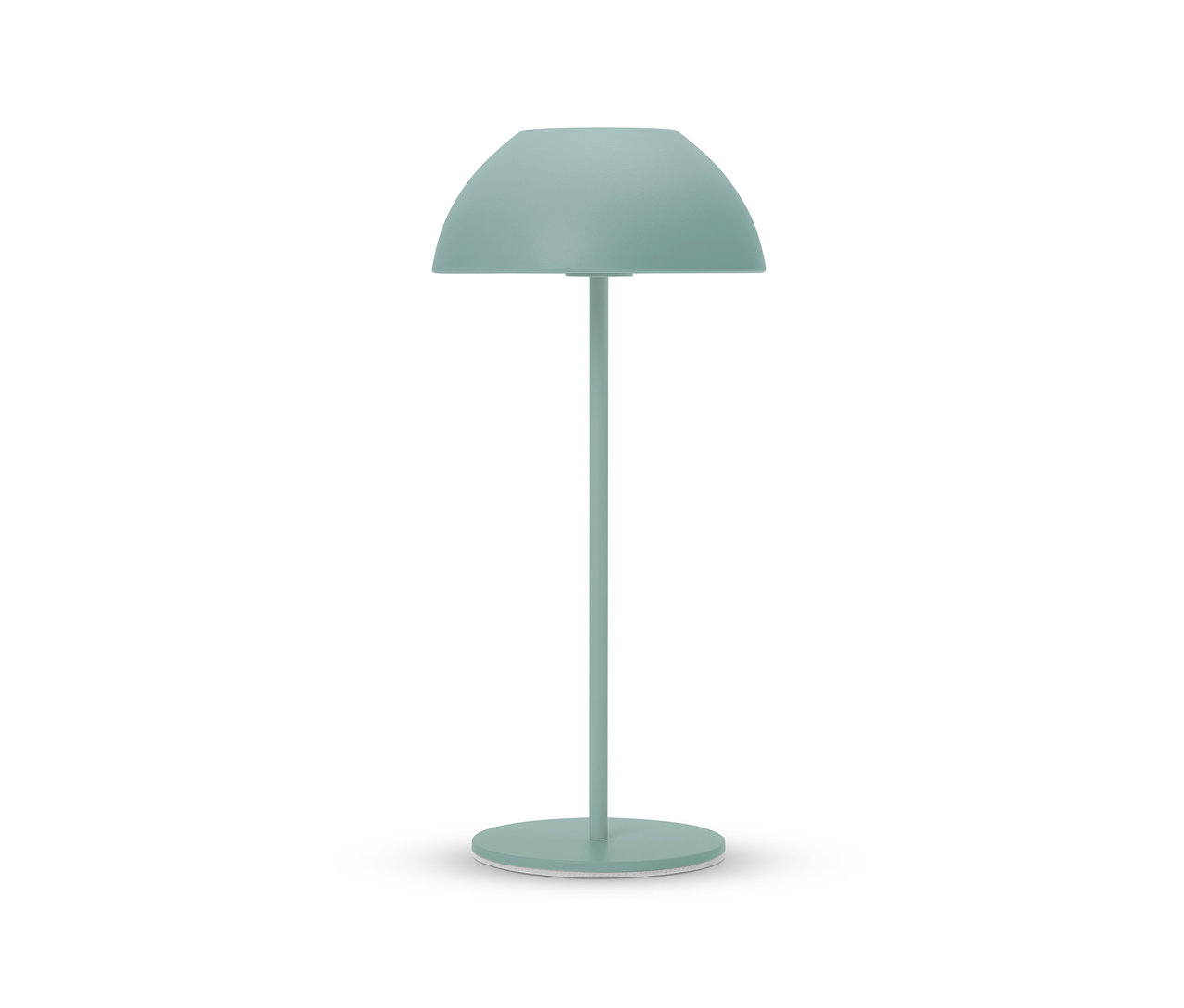 Une lampe turquoise avec un abat-jour en forme de dôme se dresse sur un fond blanc.
