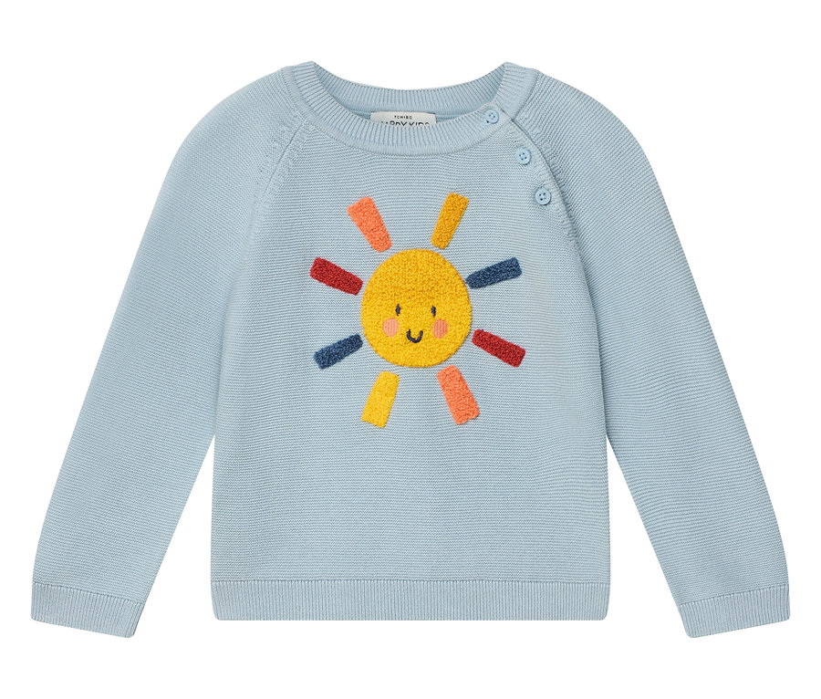 Pull en tricot bleu clair avec un soleil souriant brodé.
