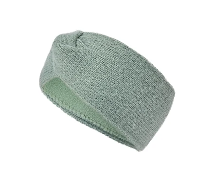 Gros plan d'un bandeau tricoté vert clair avec une doublure en polaire sur fond blanc.