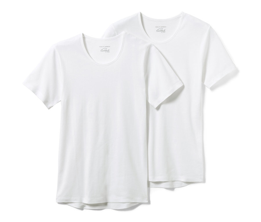 Deux maillots de corps blancs finement côtelés superposés.