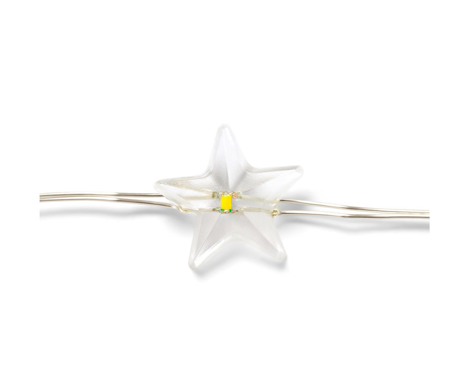 Détail d'une micro-guirlande lumineuse à LED, étoiles.