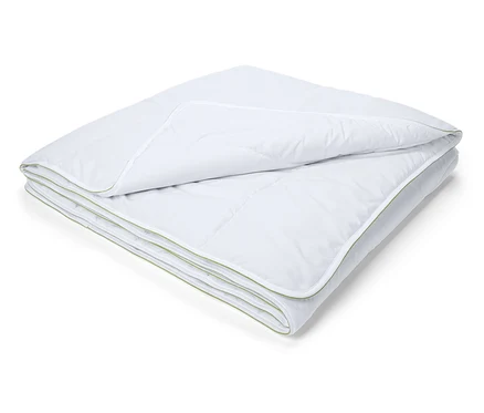 Couette blanche pliée irisette® greenline avec charbon actif Dacron®.