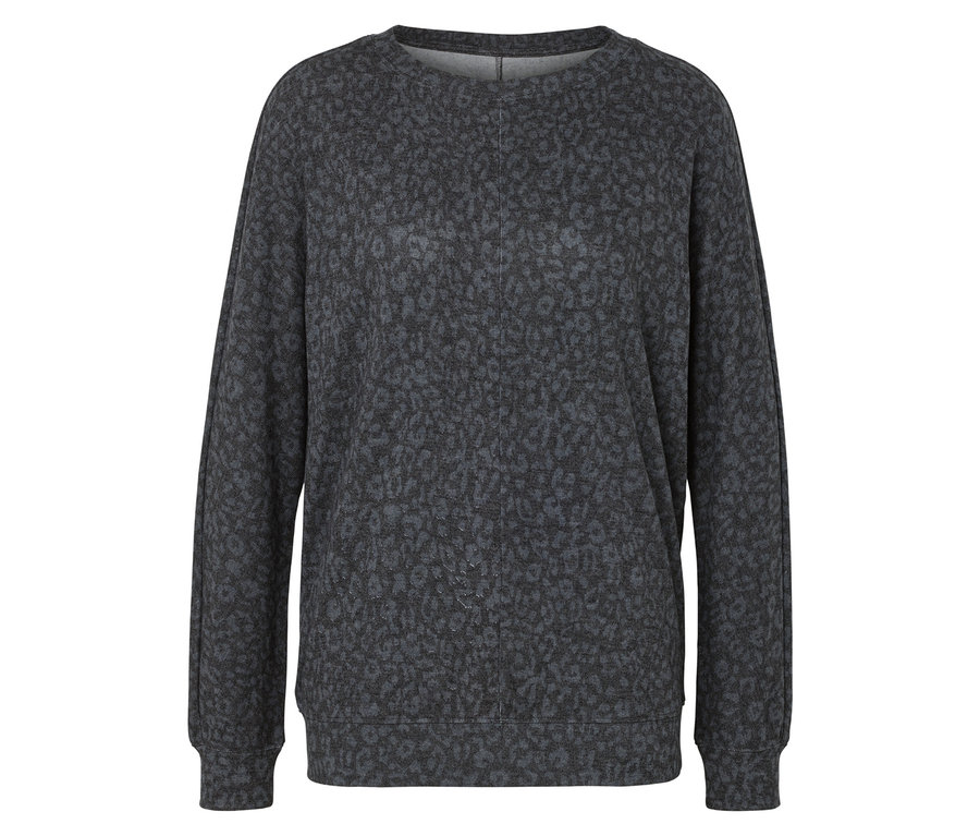 Pull gris à motif léopard.