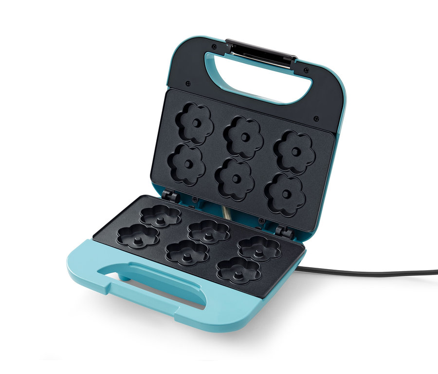 Gaufrier ouvert pour gaufres florales.