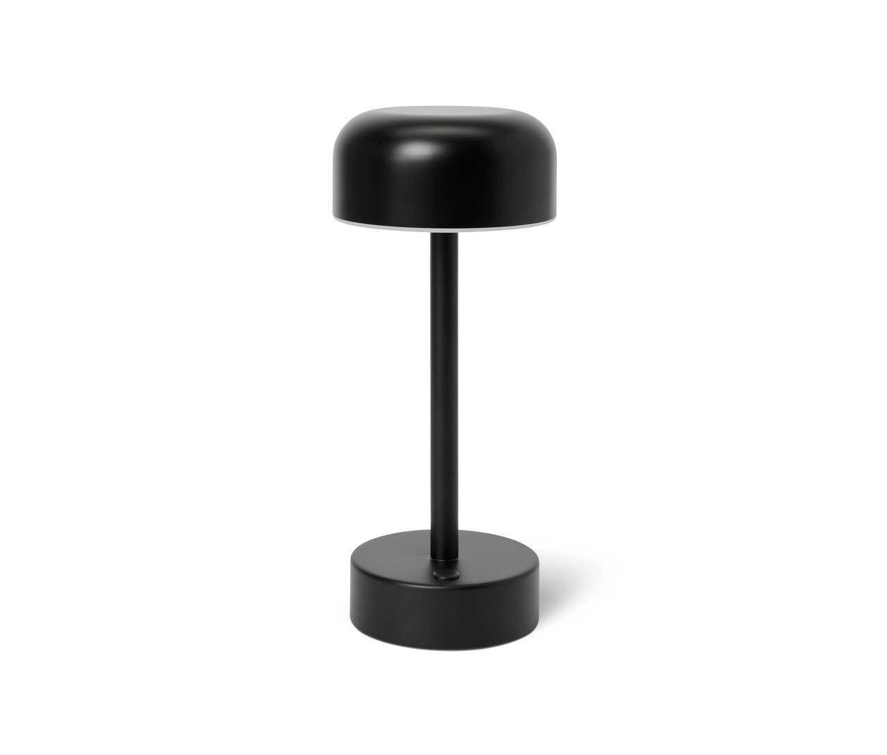 Une lampe de table à LED sans fil noire sur fond blanc.