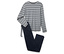 Pyjama gris rayé à manches longues et pantalon de pyjama bleu marine avec cordon de serrage.