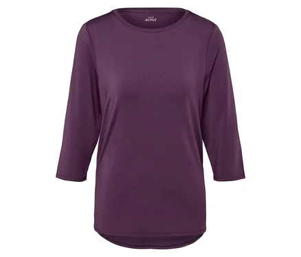 T-shirt violet à manches trois-quarts.
