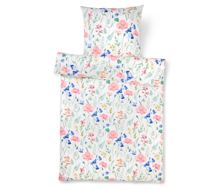 Linge de lit fleuri avec motif de coquelicots et de campanules.