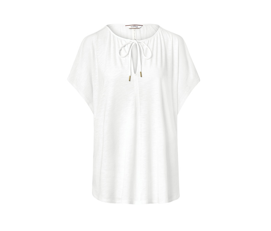 Blouse blanche avec lien à nouer.
