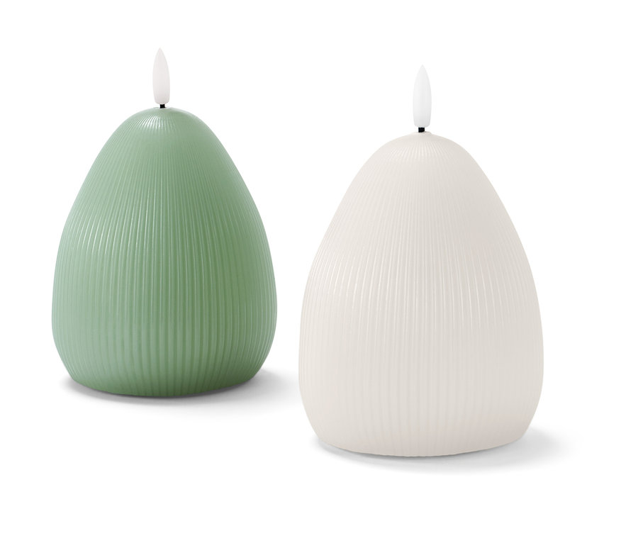 Deux bougies à LED en cire véritable en forme d'œuf, une verte et une blanche.