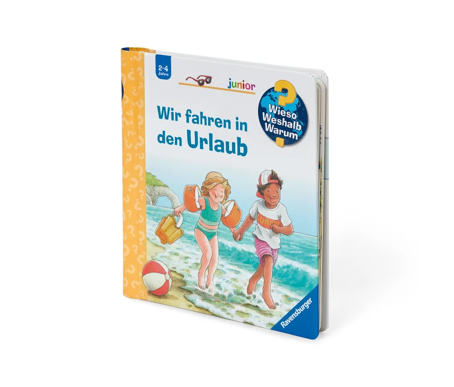 Livre « Pourquoi ? Comment ? Junior : Nous partons en vacances » montrant deux enfants à la plage.