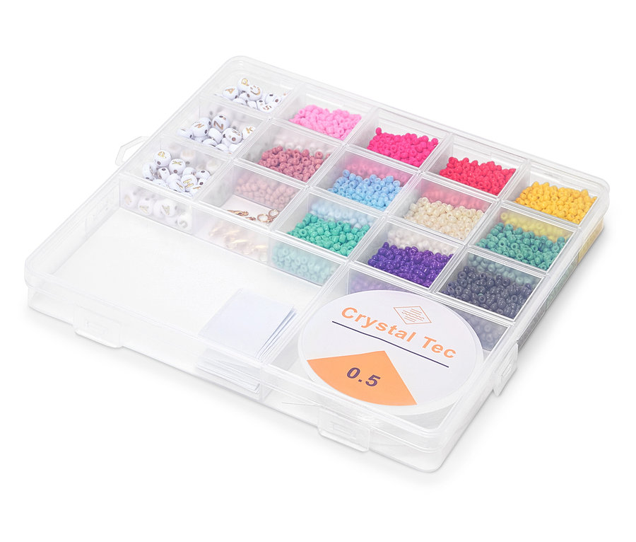 Kit de perles DIY dans un organisateur en plastique transparent.