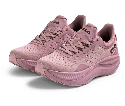 Deux baskets FILA Retron pour femmes en mauve shadow côte à côte.