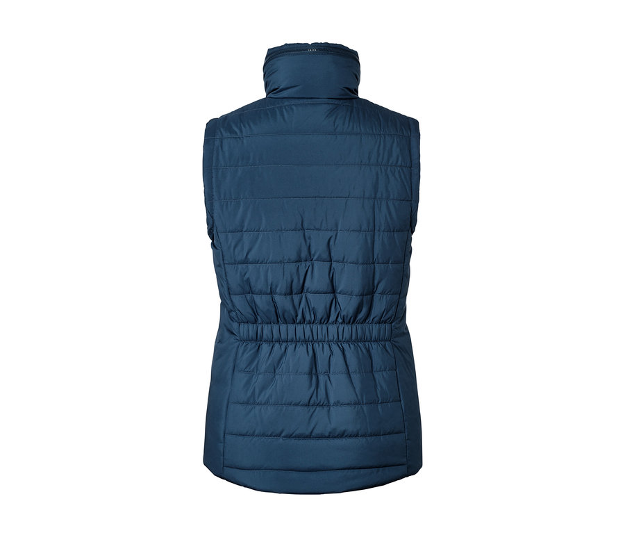 Détail du dos d'un gilet matelassé sans manches.