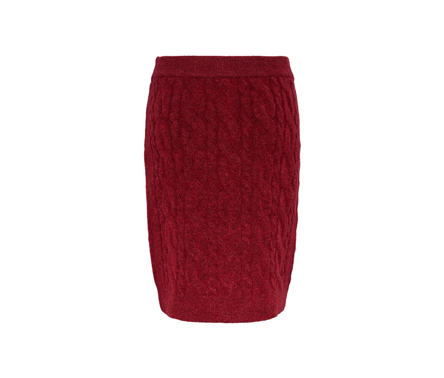 Une jupe tricotée rouge.
