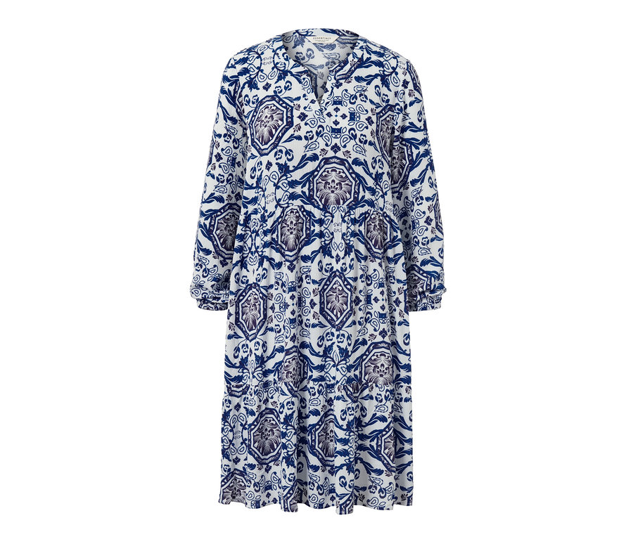 Robe tissée bleue imprimée.