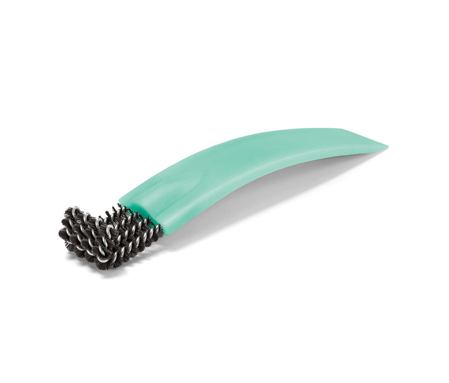 Brosse à four avec racloir.