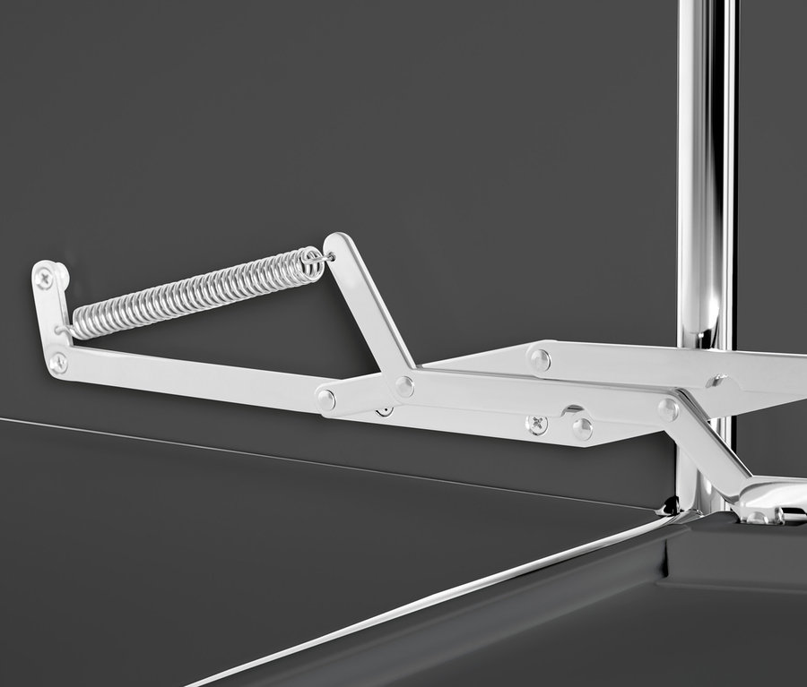 Détail d'une commode en métal grise « CN3 » avec 6 compartiments à abattants.