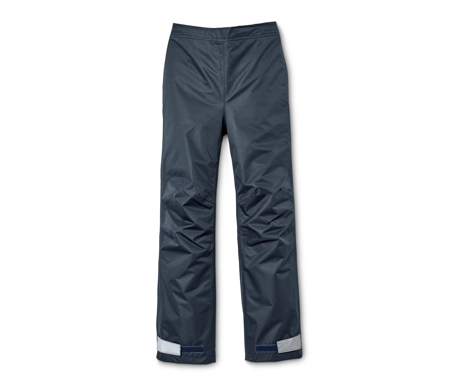 Pantalon de pluie bleu marine. Pantalon de pluie sur fond blanc.