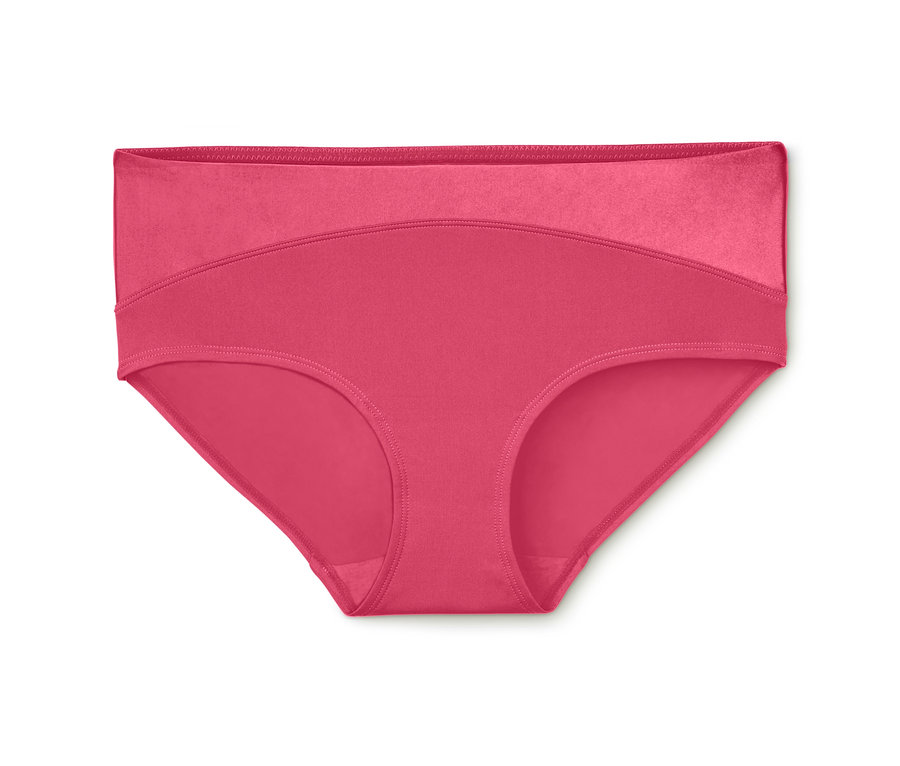 Une culotte rose d'un ensemble de 2.
